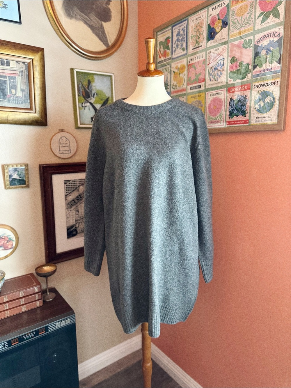 Abercrombie + Fitch Classic Grey Crewneck Women's Sweater